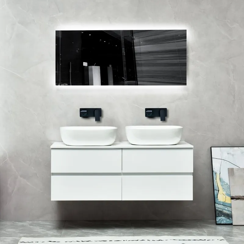 Badrumspaket | Kommod 120 cm med dubbelhandfat | LED-spegel | Blank vit — outl1.se