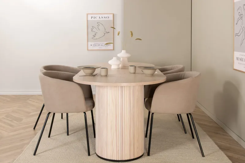 Biana Matgrupp 200 cm Oval inkl 4 Berita Stolar - Beige/Svart — Venture Home