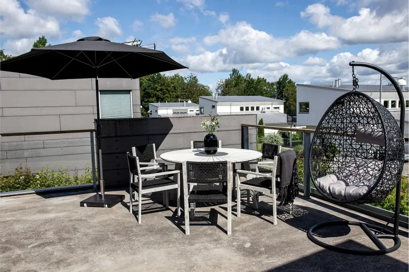Leeds Parasoll 300 cm Svart - Venture Home (Art.nr 709446) — Venture Home
