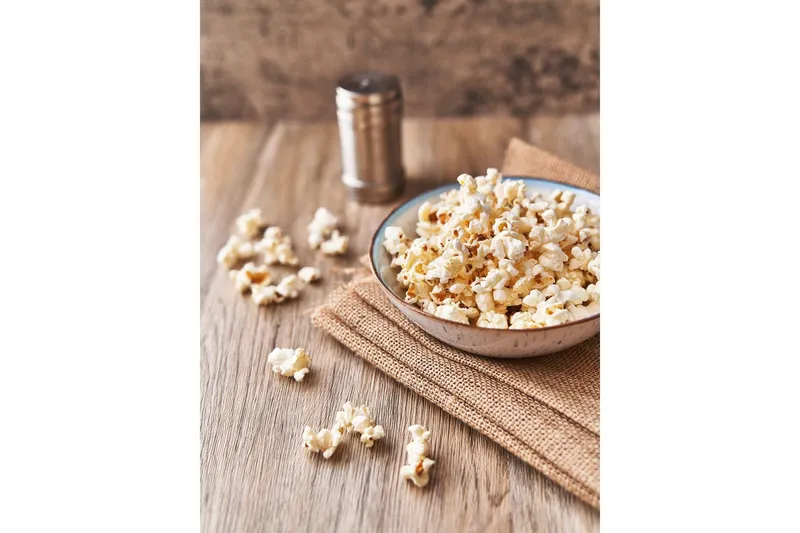 Poster Popcorn 30x40 cm - Beige — Venture Home