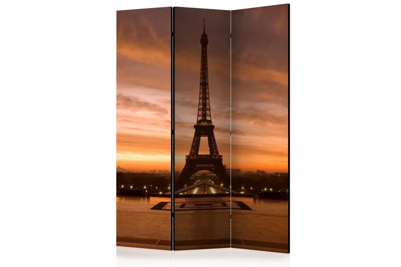Rumsavdelare - Eiffel tower at dawn 135x172 - Artgeist sp. z o. o. — Artgeist sp. z o. o.
