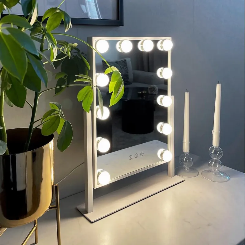 Sminkspegel på fot med LED-belysning | Pamela — Lyfco