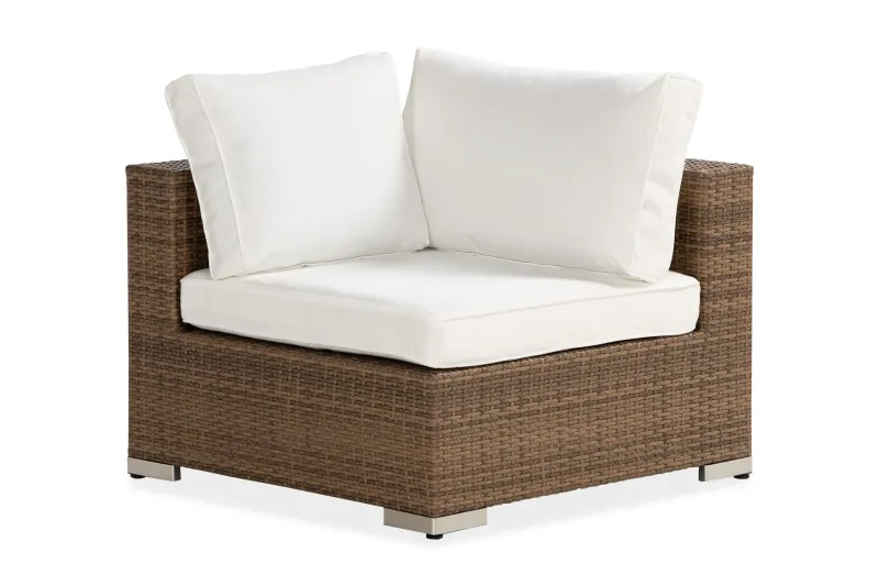 Bahamas Hörnmodul utomhus i konstrotting - Sand / Vita dynor — Comfort Garden