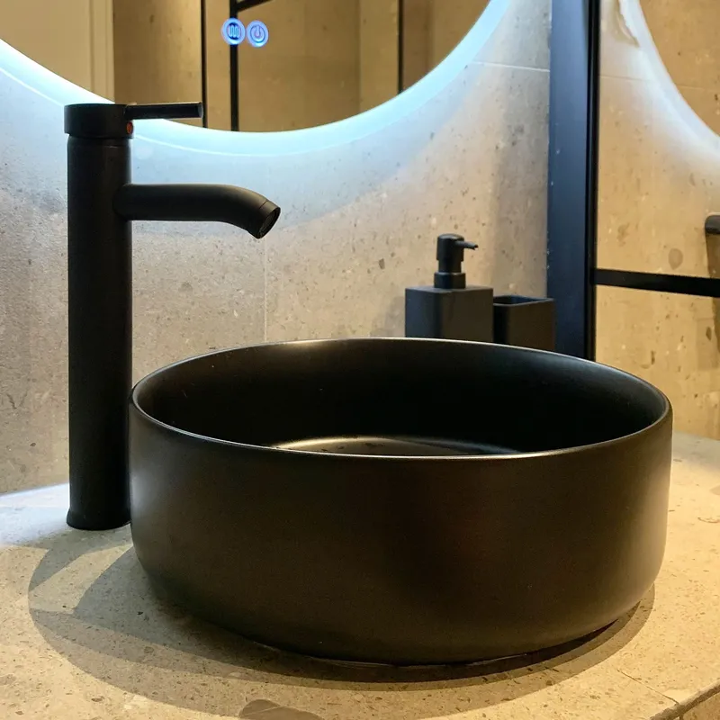 Runt tvättställ 36cm \| För bänkmontering \| Mattsvart porslin